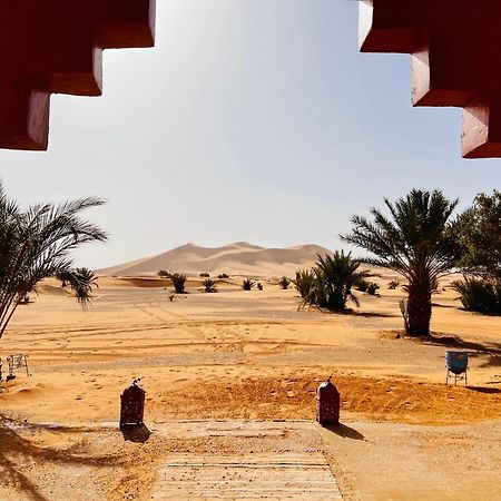 Hotel Camping Les Roses Des Dunes & Piscine Merzuga Kültér fotó