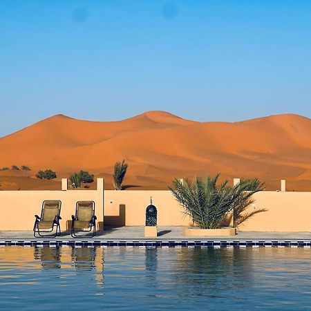 Hotel Camping Les Roses Des Dunes & Piscine Merzuga Kültér fotó