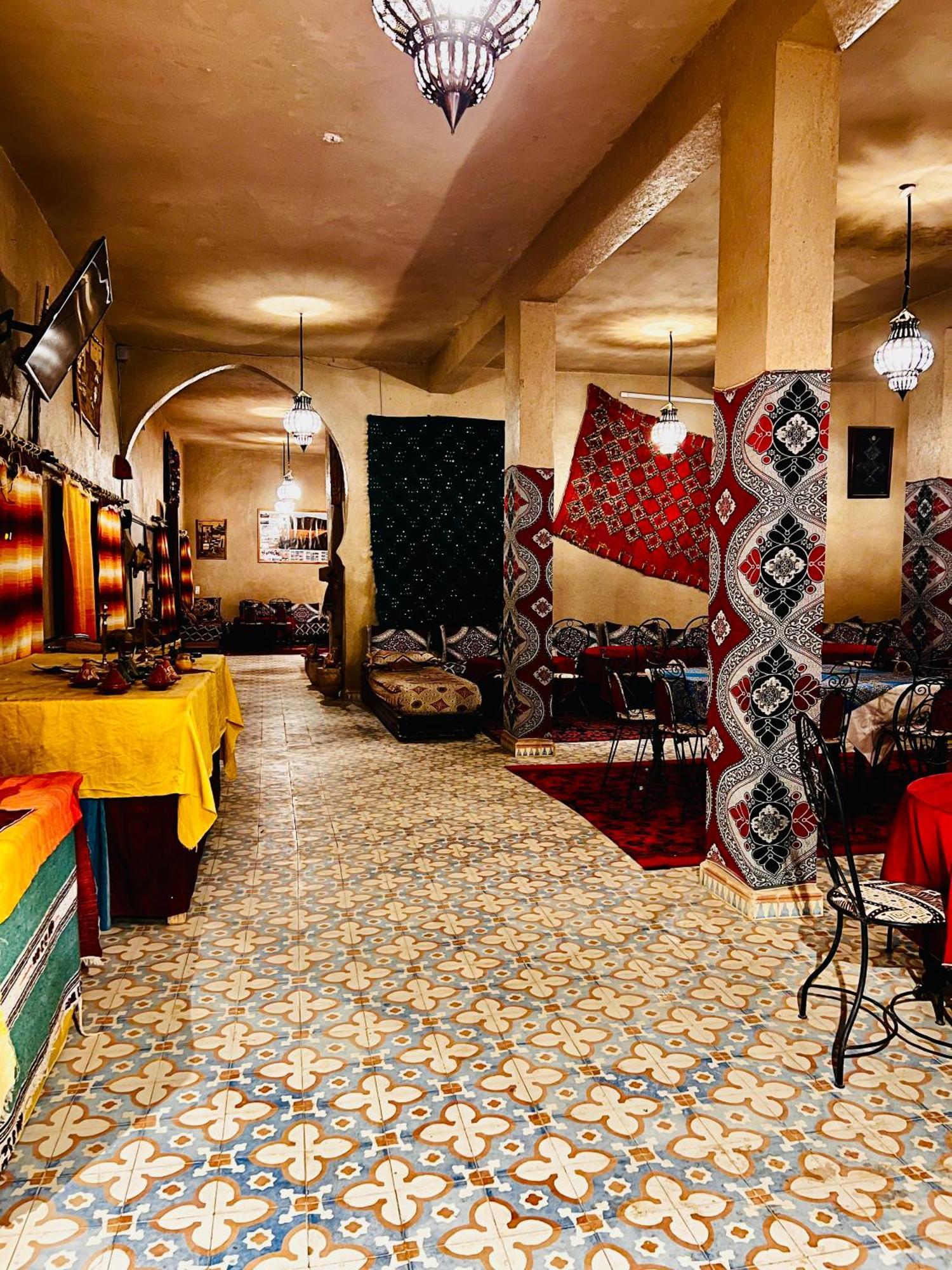 Hotel Camping Les Roses Des Dunes & Piscine Merzuga Kültér fotó