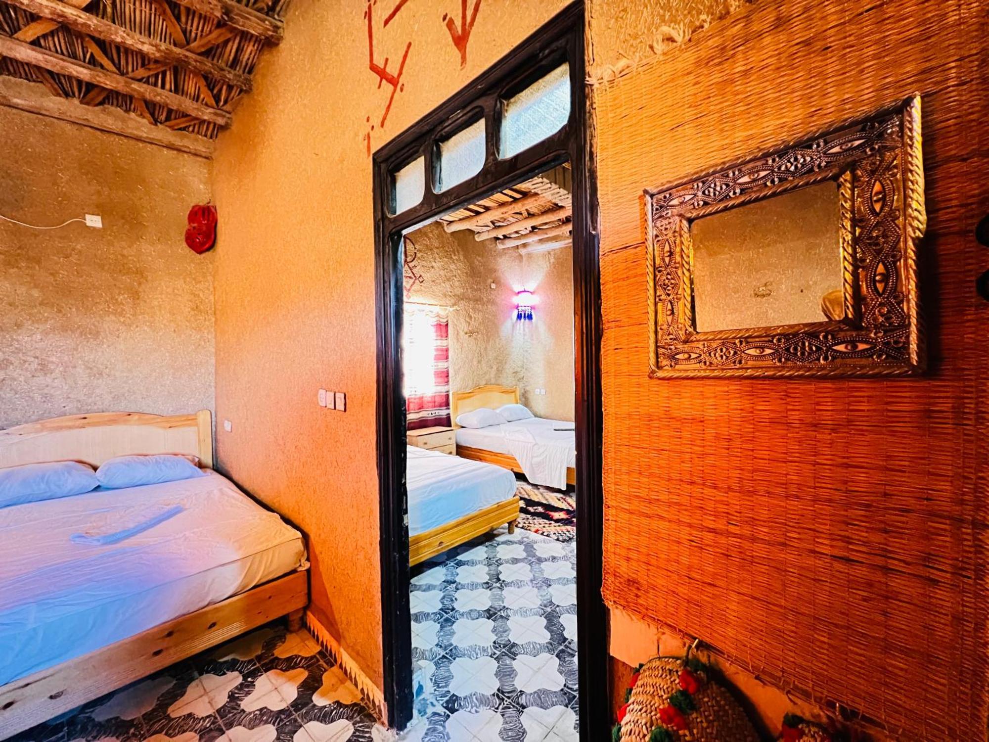 Hotel Camping Les Roses Des Dunes & Piscine Merzuga Kültér fotó