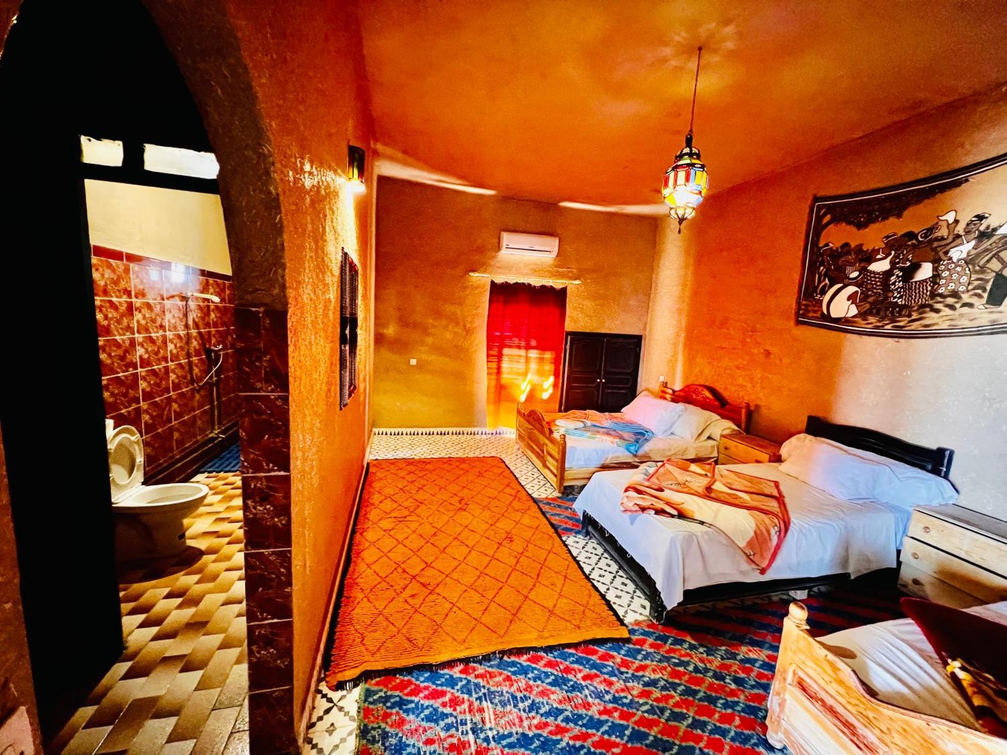 Hotel Camping Les Roses Des Dunes & Piscine Merzuga Kültér fotó