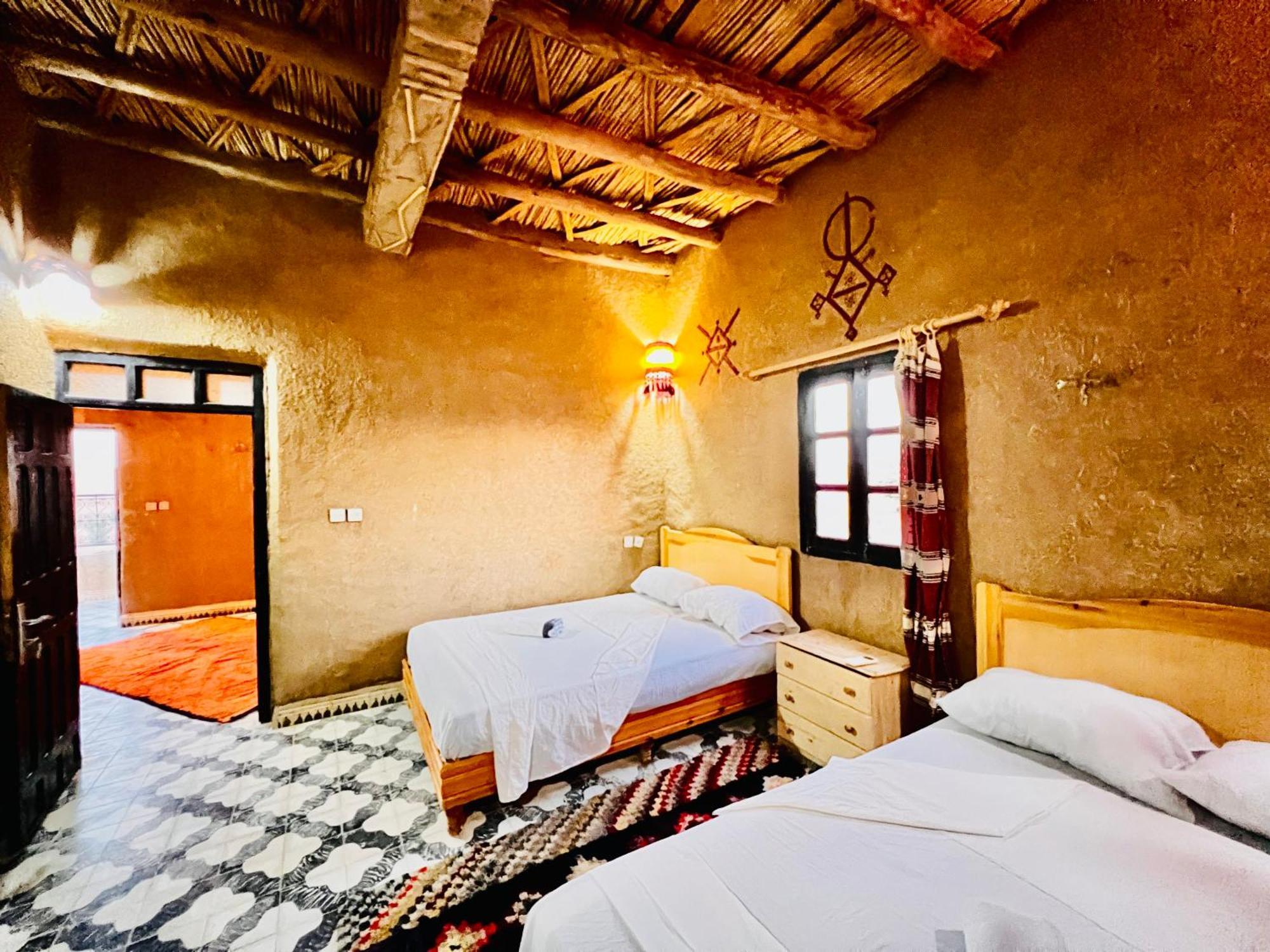 Hotel Camping Les Roses Des Dunes & Piscine Merzuga Kültér fotó