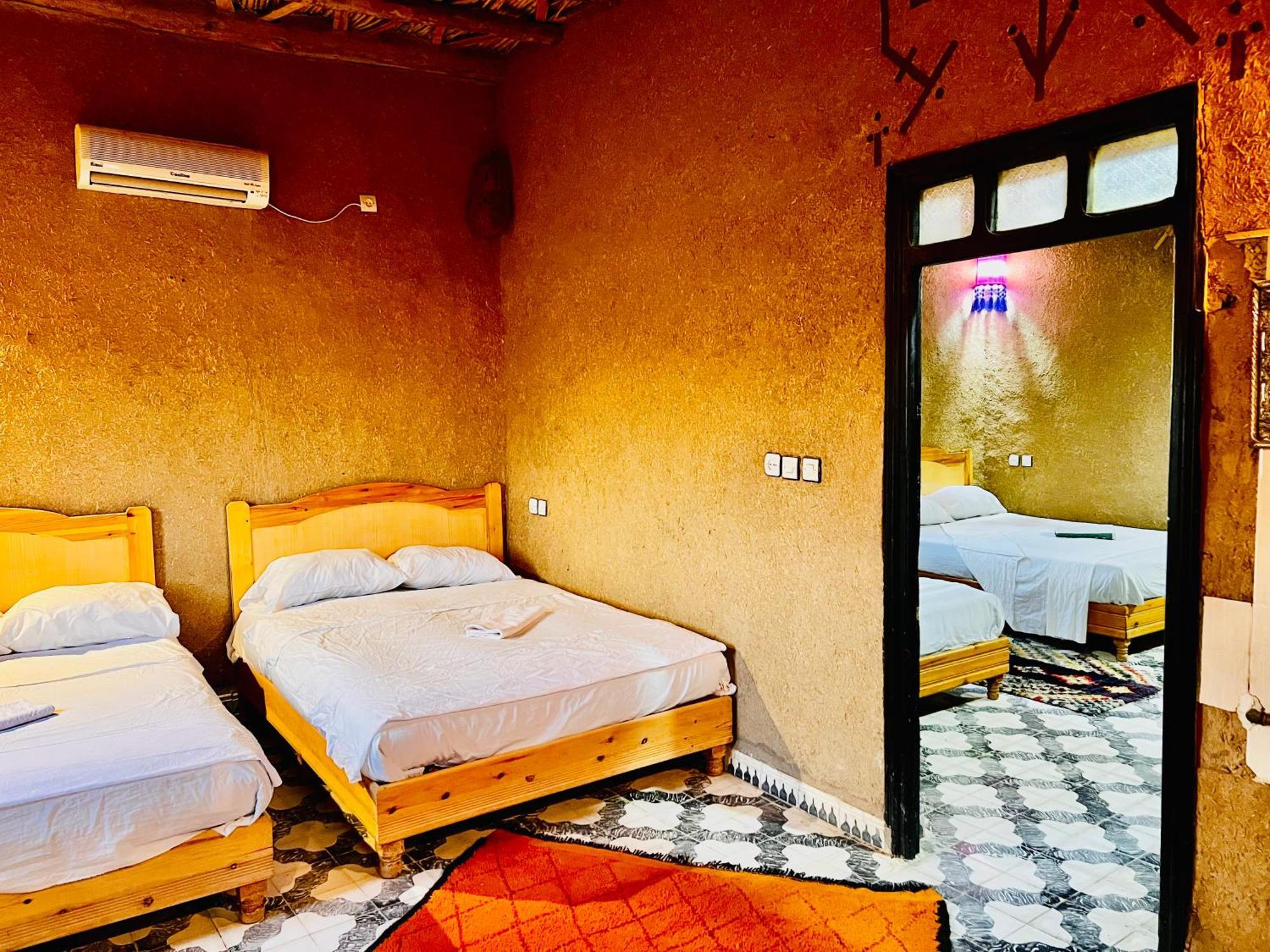 Hotel Camping Les Roses Des Dunes & Piscine Merzuga Kültér fotó