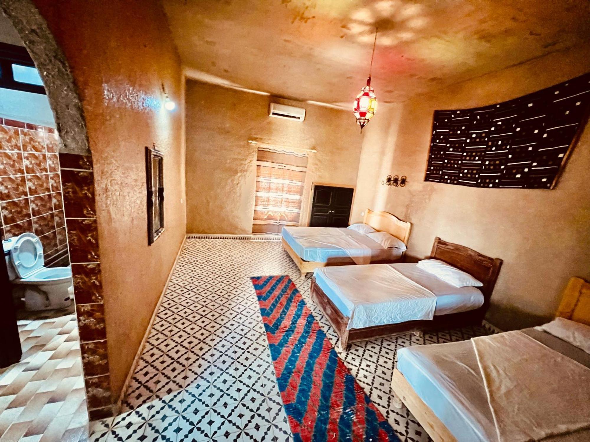 Hotel Camping Les Roses Des Dunes & Piscine Merzuga Kültér fotó