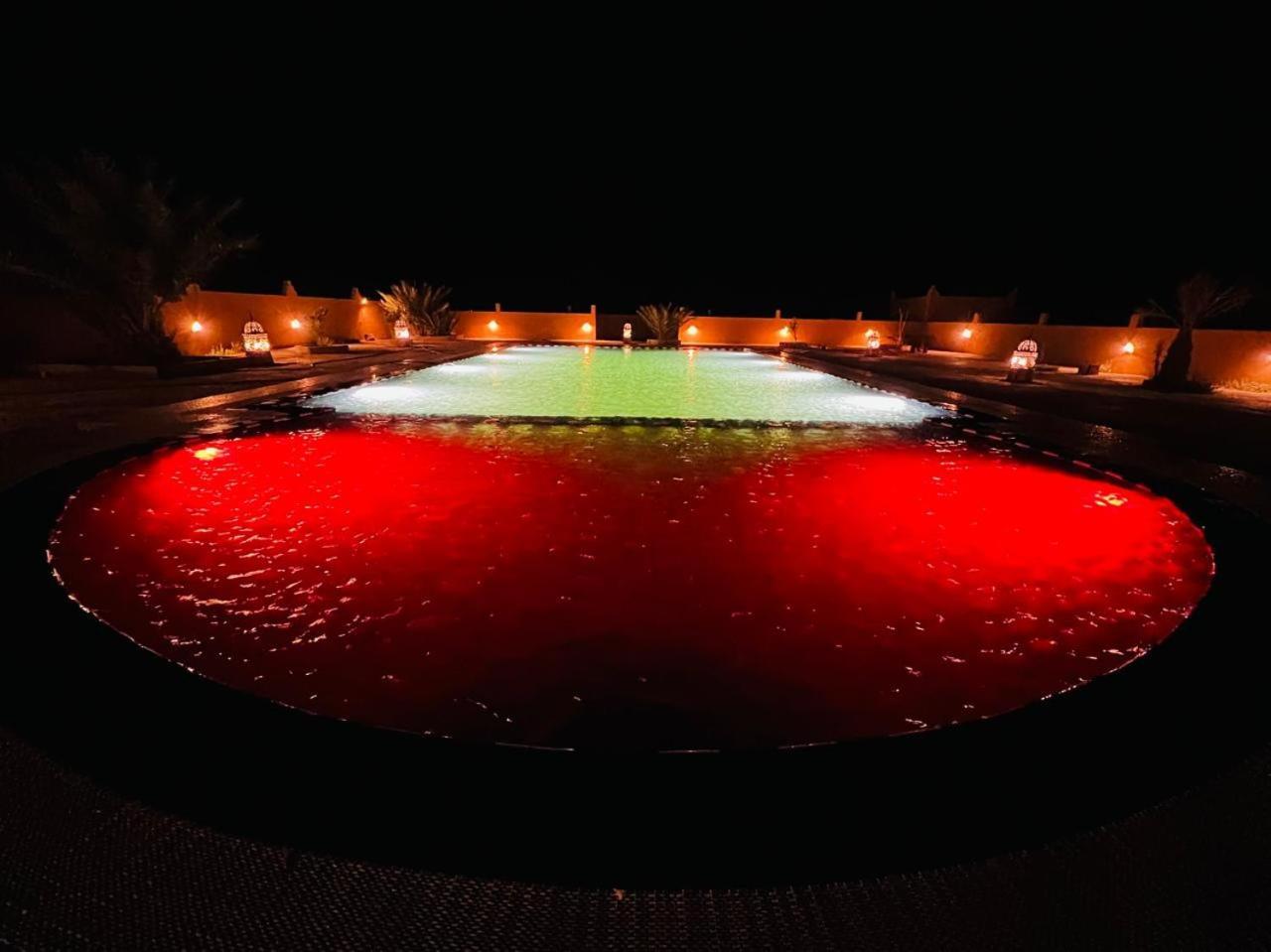 Hotel Camping Les Roses Des Dunes & Piscine Merzuga Kültér fotó
